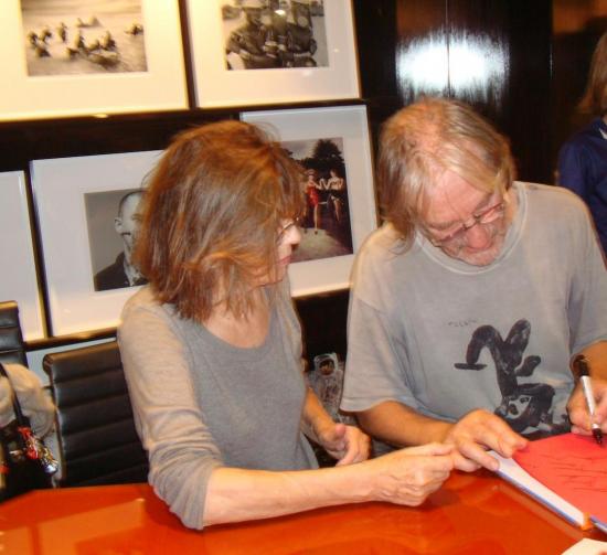 jane-birkin-dédicace-livre-jane & serge-éditions-taschen-22-octobre-2013-2.jpg